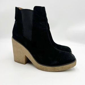 Urban Outfitters Posey Gumsole Classic Black Boots